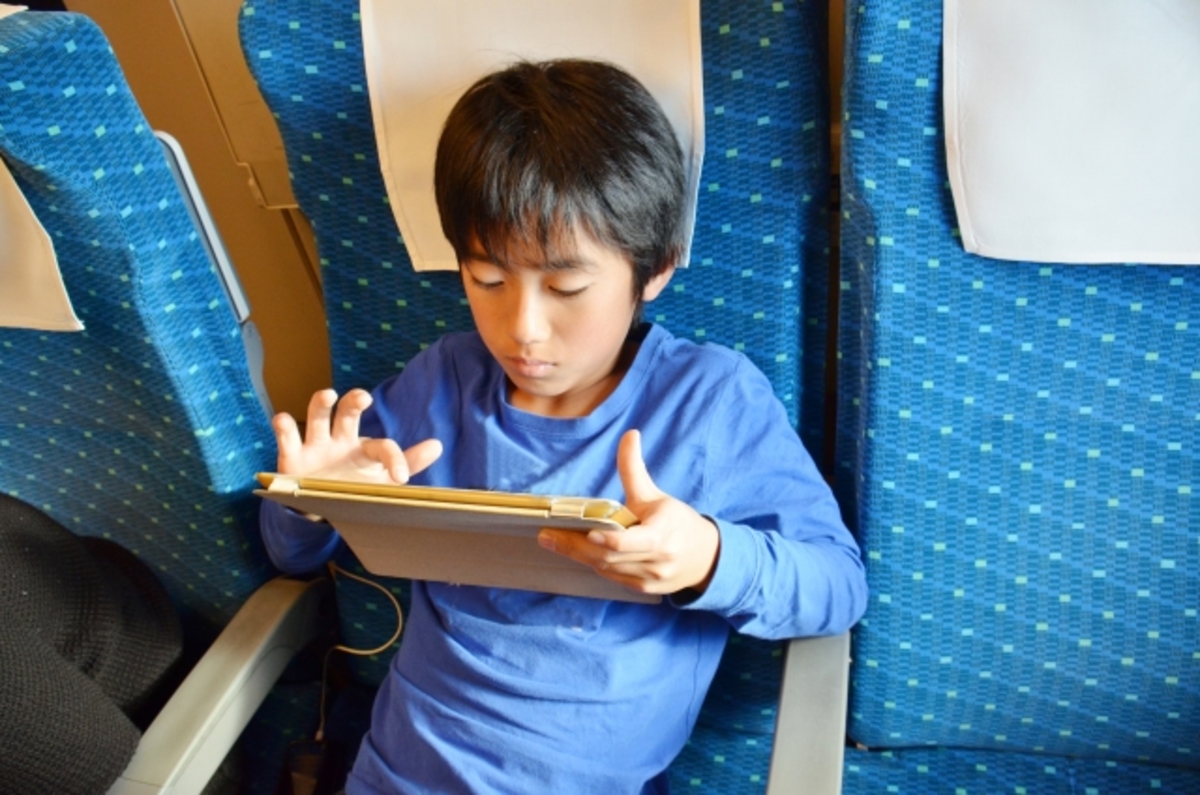 新幹線に子供だけ乗車する時のサービスは 何歳から乗せても大丈夫 プチオニ 新幹線に子供だけ乗車する時のサービスは 何歳から乗せても大丈夫 プチオニ